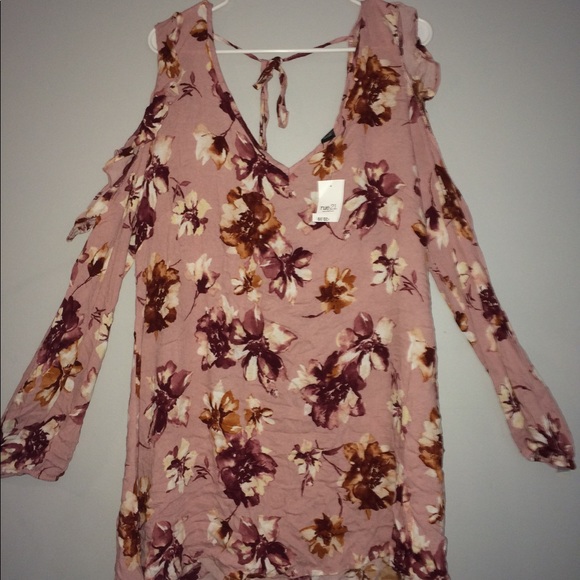 Floral top - Picture 1 of 2